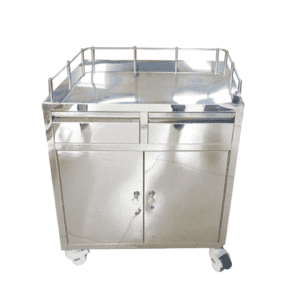 高品质不锈钢医疗推车，安全耐用便于移动。适用于医院和诊所的医疗设备存放。.